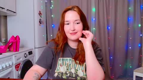 Snapshot of enorolve chatting on 12.17.24 Horny Mary online show from 12.17.24