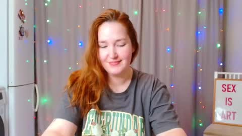 Snapshot of enorolve chatting on 12.18.24 Horny Mary online show from 12.18.24