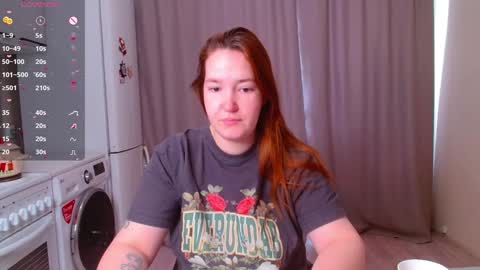 Snapshot of enorolve chatting on 02.08.25 Horny Mary online show from 02.08.25