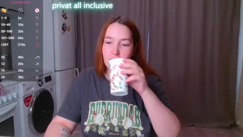 Snapshot of enorolve chatting on 02.19.25 Horny Mary online show from 02.19.25