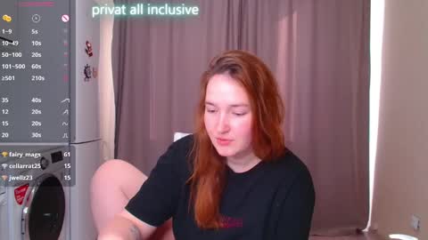 Snapshot of enorolve chatting on 02.26.25 Horny Mary online show from 02.26.25