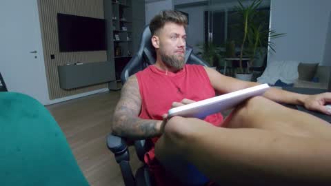 Erik online show from 12.11.24