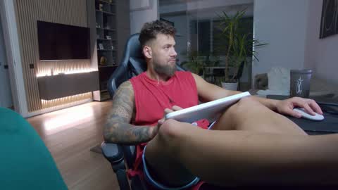 Erik online show from 12.17.24