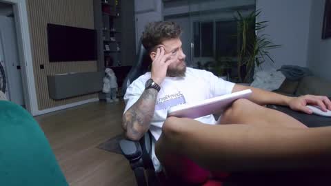 Erik online show from 12.30.24