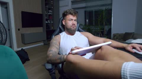 Erik online show from 02.09.25