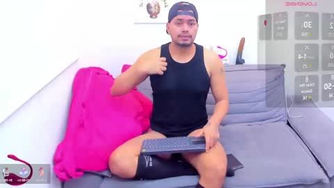 Snapshot of enrique_villa23 chatting on 01.16.25 enrique online show from 01.16.25