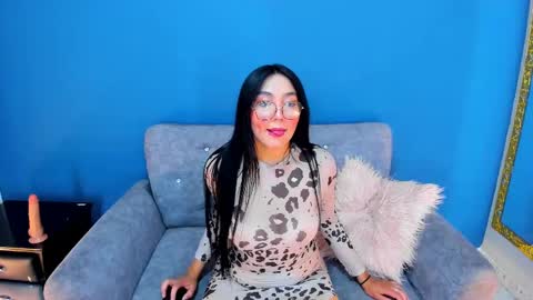 Snapshot of enyel_valmina chatting on 01.29.25 Enyel online show from 01.29.25