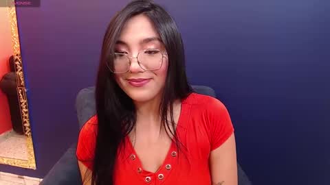 Snapshot of enyel_valmina chatting on 02.10.25 Enyel online show from 02.10.25