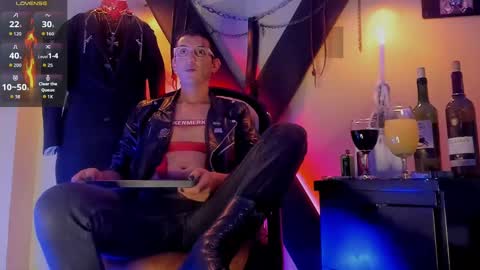 Snapshot of enzopratt chatting on 09.14.25 Enzo Pratt online show from 09.14.25