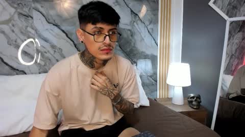 Enzo Rodriguez online show from 10.22.25