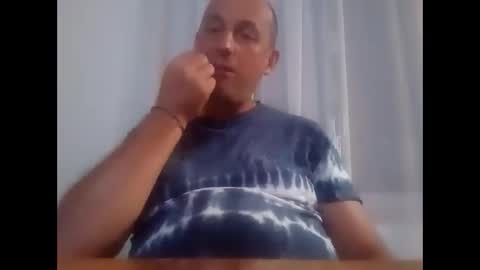 Snapshot of epu17 chatting on 09.21.25 epu17 online show from 09.21.25