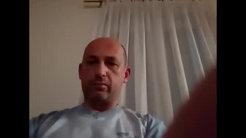 Snapshot of epu17 chatting on 10.02.25 epu17 online show from 10.02.25