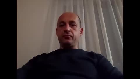 Snapshot of epu17 chatting on 10.13.25 epu17 online show from 10.13.25