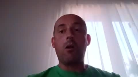 Snapshot of epu17 chatting on 06.17.26 epu17 online show from 06.17.26