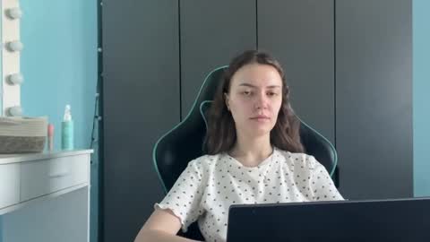 Snapshot of eracloke chatting on 02.17.26 Lily online show from 02.17.26