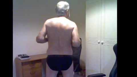 erasmus_d online show from 02.14.26