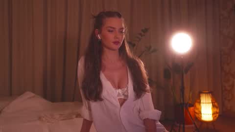 Ana Marie online show from 12.15.25