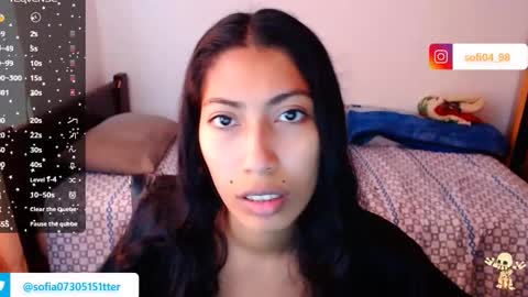 Snapshot of eren_mikasa chatting on 11.15.25 sofia online show from 11.15.25