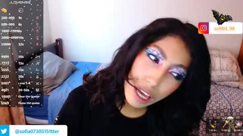 Snapshot of eren_mikasa chatting on 12.14.25 sofia online show from 12.14.25