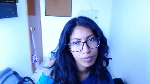 Snapshot of eren_mikasa chatting on 02.05.26 sofia online show from 02.05.26