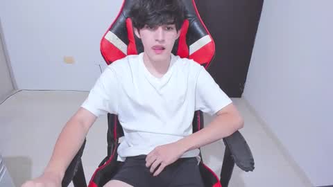 eren_tatakae online show from 02.01.26