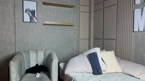 Snapshot of eric_harrison1 chatting on 12.23.24 Brayan online show from 12.23.24