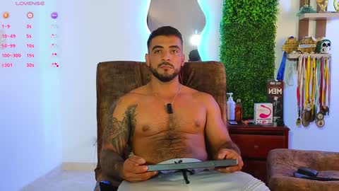 Snapshot of eric_harrison1 chatting on 01.11.25 Brayan online show from 01.11.25