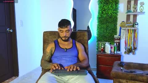 Snapshot of eric_harrison1 chatting on 01.19.25 Brayan online show from 01.19.25