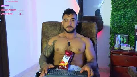 Snapshot of eric_harrison1 chatting on 02.14.25 Brayan online show from 02.14.25