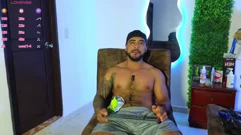 Snapshot of eric_harrison1 chatting on 02.16.25 Brayan online show from 02.16.25