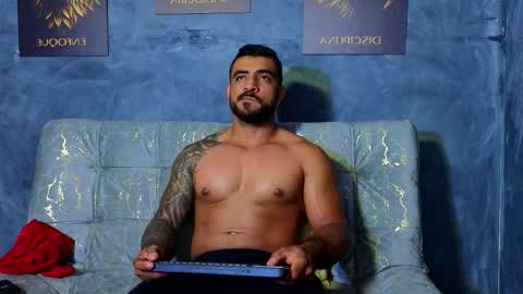 Snapshot of eric_harrison1 chatting on 09.25.25 Brayan online show from 09.25.25