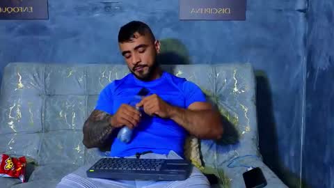 Snapshot of eric_harrison1 chatting on 09.27.25 Brayan online show from 09.27.25