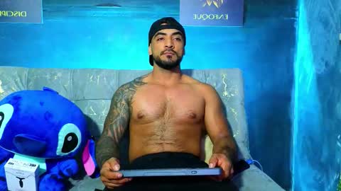 Snapshot of eric_harrison1 chatting on 11.02.25 Brayan online show from 11.02.25