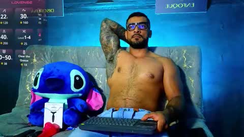 Snapshot of eric_harrison1 chatting on 11.02.25 Brayan online show from 11.02.25