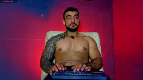 Snapshot of eric_harrison1 chatting on 06.18.26 Brayan online show from 06.18.26