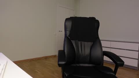    online show from 10.22.25