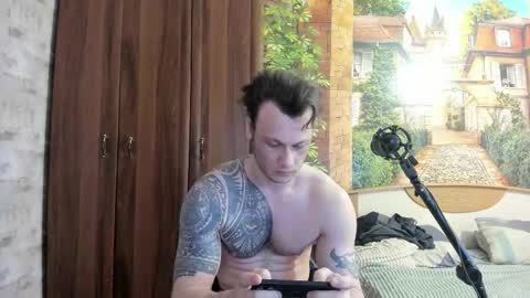 Snapshot of eric_the_vikking chatting on 10.25.25 Eric online show from 10.25.25