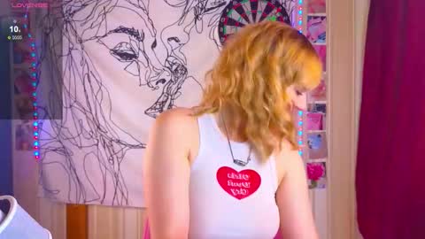 Snapshot of erica_winterr chatting on 09.21.25 Erica Winterr online show from 09.21.25