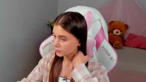 Snapshot of ericafoxes chatting on 07.16.26 EricaFoxes online show from 07.16.26
