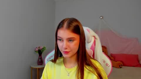 Snapshot of ericafoxes chatting on 07.31.26 EricaFoxes online show from 07.31.26
