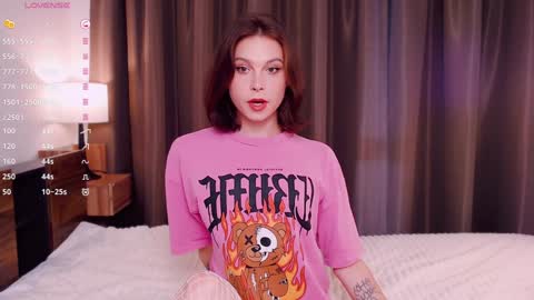 Snapshot of ericaglam chatting on 12.15.24 Erica online show from 12.15.24