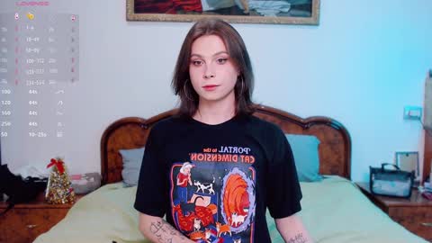 Snapshot of ericaglam chatting on 01.11.25 Erica online show from 01.11.25