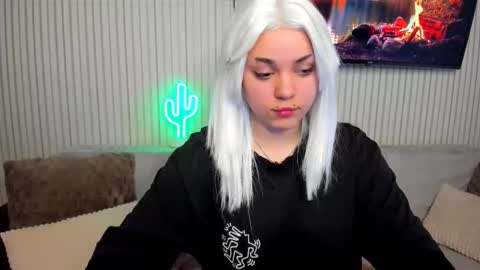 Snapshot of ericcahoff chatting on 10.21.25 ericcahoff online show from 10.21.25