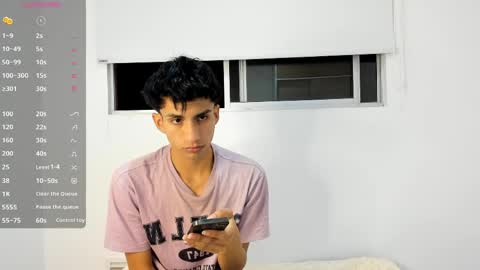Snapshot of erick_velveth chatting on 05.19.26 erick online show from 05.19.26