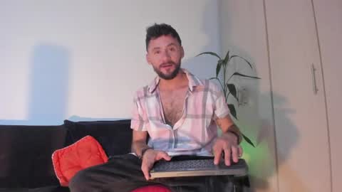 erickpritz_xh online show from 05.15.26