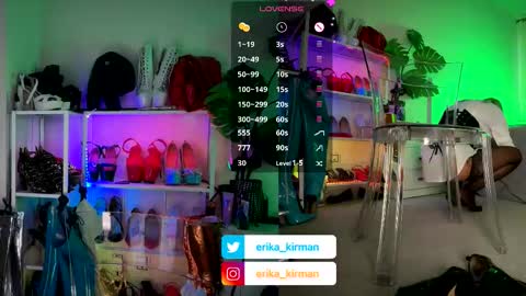 Snapshot of erika_kirman chatting on 10.07.25 Erika      online show from 10.07.25