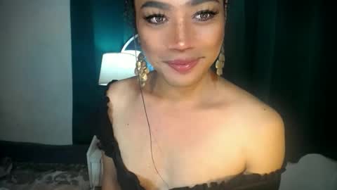 erika_madrigal online show from 10.13.25