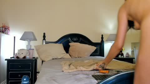 Venus Skye online show from 01.02.25