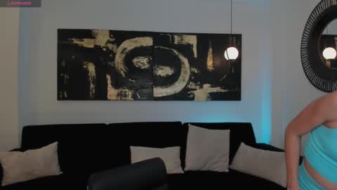 Erika Benz online show from 02.15.25