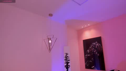 Erika Benz online show from 03.12.26